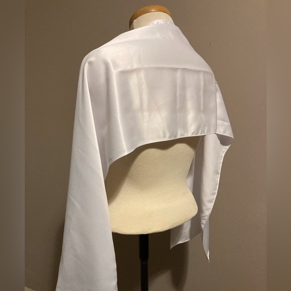 NWOT 2 pc corset wedding gown with scarf/wrap - Picture 14 of 16